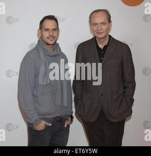 Akteure zur Förderung der neuen ZDF TV-Serie "SCHULD Nach Ferdinand von Schirach" im Hotel Meridian Featuring: Moritz Bleibtreu, Ferdinand von Schirach wo: Hamburg, Deutschland bei: Kredit-15. Dezember 2014: Schultz-Coulon/WENN.com Stockfoto