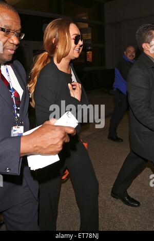 Lindsay Lohan kommt auf einem Flug nach Los Angeles International Airport (LAX) Featuring: Lindsay Lohan Where: Los Angeles, California, Vereinigte Staaten von Amerika bei: 16. Dezember 2014 Credit: WENN.com Stockfoto