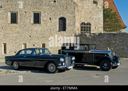 Oldtimer, Rolls-Royce Silver Cloud III 1964 und Talbot M75C 1930 Stockfoto