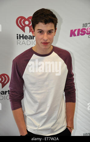 1035 KISS FM Jingle Ball - Ankünfte mit: Shawn Mendes Where: Rosemont, Illinois, Vereinigte Staaten, wann: 18. Dezember 2014 Kredit: C.M. Wiggins/WENN.com Stockfoto