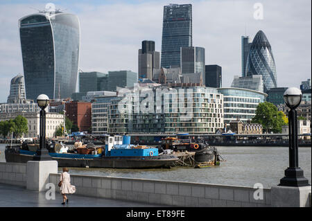 Skyline der Stadt von London von der Themse aus gesehen Stockfoto