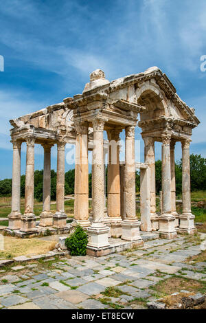 Das Tetrapylon oder monumentalen Tor, Aphrodisias, Aydin, Türkei Stockfoto