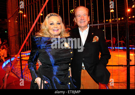 Premiere von der Winter-Programm des Circus Krone mit: Max Schautzer Mit Ehefrau Gundel wo: München, Deutschland: Kredit-26. Dezember 2014: Franco Gulotta/WENN.com Stockfoto