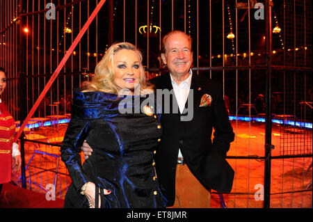 Premiere von der Winter-Programm des Circus Krone mit: Max Schautzer Mit Ehefrau Gundel wo: München, Deutschland: Kredit-26. Dezember 2014: Franco Gulotta/WENN.com Stockfoto