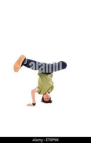 Hip Hop Tänzer bei isolierten über weiß Stockfoto