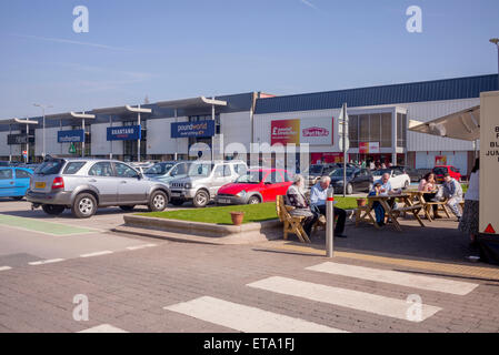 Eine große aus beliebten Einzelhandel Stadtpark in Stafford, Staffordshire, mit einer Vielzahl von Einheiten und reichlich Parkmöglichkeiten Stockfoto