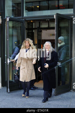 Kirstie Alley verlassen ihr Hotel Featuring: Kirstie Alley wo: Manhattan, New York, USA bei: Kredit-8. Januar 2015: TNYF/WENN.com Stockfoto