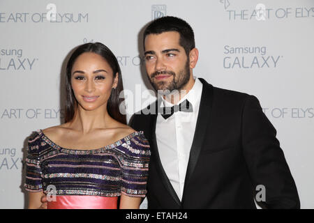Prominente besuchen besucht die Kunst des Elysium und Samsung Galaxy vorhanden Marina Abramovic Himmel im Hangar 8 in Santa Monica.  Mitwirkende: Cara Santana, Jesse Metcalfe Where: Los Angeles, California, Vereinigte Staaten von Amerika bei: Kredit-11. Januar 2015: Brian To/WENN.com Stockfoto