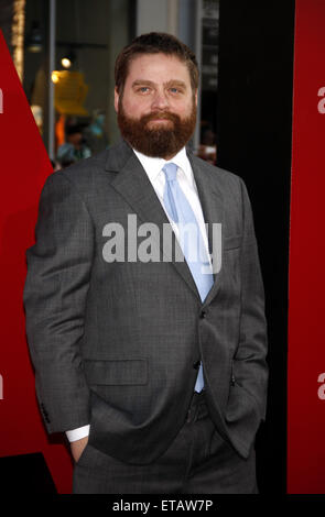 Zach Galifianakis bei der Los Angeles-Premiere von "The Hangover Part II" in der Graumans Chinese Theatre in Hollywood statt. Stockfoto