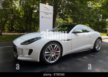 Turin, Italien, 11. Juni 2015. Ein Jaguar F-Type Coupé R AWD. Parco Valentino Autoshow statt 93 Autos von vielen Automobilherstellern und Auto-Designer Valentino Park, Turin, Italien. Stockfoto