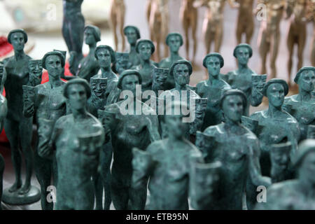 Gießen der SAG awards Statue Featuring: Atmosphäre wo: Burbank, Kalifornien, USA bei: Kredit-13. Januar 2015: FayesVision/WENN.com Stockfoto