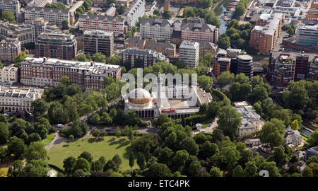Luftbild von The Islamic Cultural Centre und The London Central Mosque, in der Nähe von Regents Park, London, UK London NW8 7RG