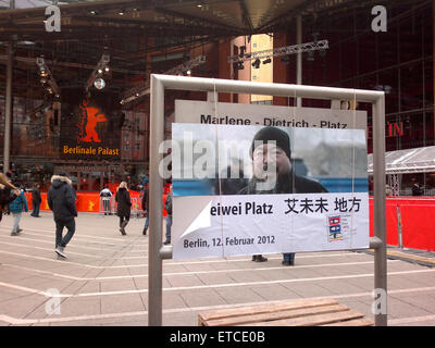 der Marlene-Dietrich-Platz Vor Dem Berlinale-Palast Wurde Zum Ai Wei Wei-Platz Umbenannt, Impressionen - Berlinale 2012, Februar Stockfoto