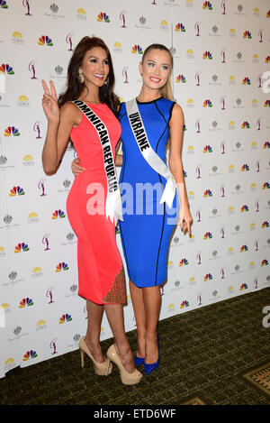 Miss Universe 2015 Presse Festmahl am Miami International Crown Plaza Hotel Featuring: Miss Dominikanische Republik Kimberly Castillo, Miss Ukraine Diana Harkusha Where: Miami, Florida, USA bei: Kredit-20. Januar 2015: JLN Photography/WENN.com Stockfoto