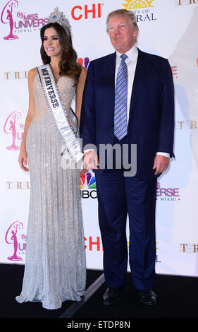 63. jährlichen Miss-Universe-Wahl statt im Trump National Doral Miami - Presse Konferenz Featuring: Miss Kolumbien, Paulina Vega, Donald J. Trump wo: Doral, Florida, USA bei: Kredit-25. Januar 2015: JLN Photography/WENN.com Stockfoto