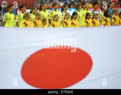 Vancouver, Kanada. 12. Juni 2015. Spieler von Japan stellen vor ihrem Spiel der Gruppe C gegen Kamerun bei der 2015 FIFA Frauen WM in Vancouver, Kanada, am 12. Juni 2015. Japan gewann 2: 1. Bildnachweis: Sergei Bachlakov/Xinhua/Alamy Live-Nachrichten Stockfoto