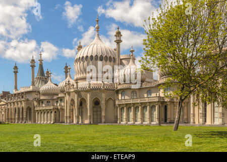 Fassade des Royal Pavilion, eine ehemalige königliche Residenz in Brighton, East Sussex, England, UK. Es ist ein UNESCO-Weltkulturerbe. Stockfoto