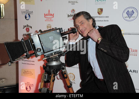 Prominenten Besuch Askania Award 2015 im Kempinski Bristol Berlin Featuring: Winfried Glatzeder Where: Berlin, Deutschland bei: 3. Februar 2015 Credit: WENN.com Stockfoto