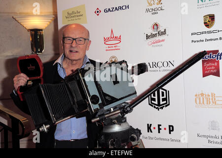 Prominenten Besuch Askania Award 2015 im Kempinski Bristol Berlin Featuring: Volker Schloendorff wo: Berlin, Deutschland bei: 3. Februar 2015 Credit: WENN.com Stockfoto