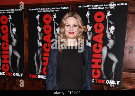 Opening Night after-Party für Jennifer Nettles und Carly Hughes in Broadway musical Chicago, statt in Hurleys Restaurant - Ankünfte.  Mit: Jennifer Brennesseln wo: New York, New York, Vereinigte Staaten von Amerika bei: Kredit-4. Februar 2015: Joseph Marzullo/WENN.com Stockfoto