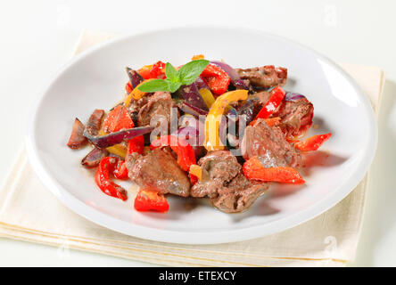 Huhn Leber und Paprika unter Rühren braten Stockfoto