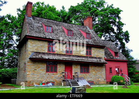 Dilworthtown, Pennsylvania: Frühe Kolonialzeit Feldsteinen 1704 John Brinton Haus gebaut im englischen mittelalterlichen Stil * Stockfoto