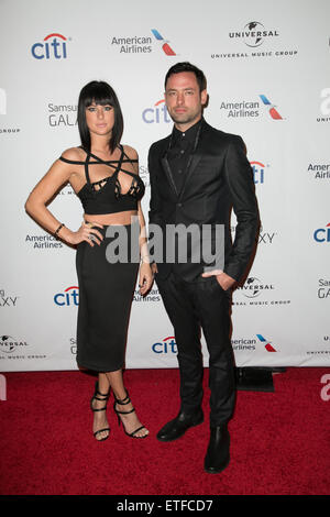 Prominente besuchen Universal Music Group Grammy After Party präsentiert von American Airlines und Citi im Theater im Ace Hotel.  Mitwirkende: Sarah Barthel, Josh Carter wo: Los Angeles, California, Vereinigte Staaten von Amerika bei: Kredit-8. Februar 2015: Brian To/WENN.com Stockfoto