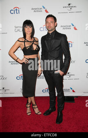 Prominente besuchen Universal Music Group Grammy After Party präsentiert von American Airlines und Citi im Theater im Ace Hotel.  Mitwirkende: Sarah Barthel, Josh Carter wo: Los Angeles, California, Vereinigte Staaten von Amerika bei: Kredit-8. Februar 2015: Brian To/WENN.com Stockfoto