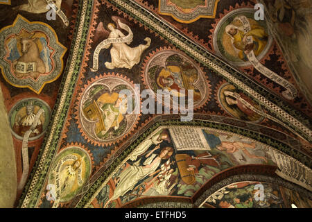 Kathedrale Kreuzgang, Arkaden und Gewölbe mit Fresken, Brixen, Südtirol, Italien Stockfoto