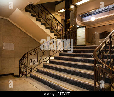 Art-Deco-Treppe, Hornsey Town Hall, London Stockfoto