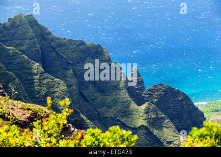 Blick vom Canyon Lookout, Waimea Canyon State Park, Kauai, Hawaii, USA Stockfoto