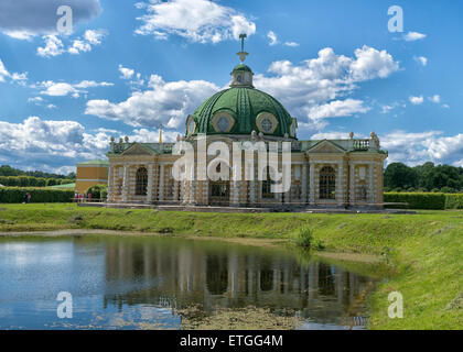 Grotte Pavillon Kuskowo Park in Moskau, Russland Stockfoto