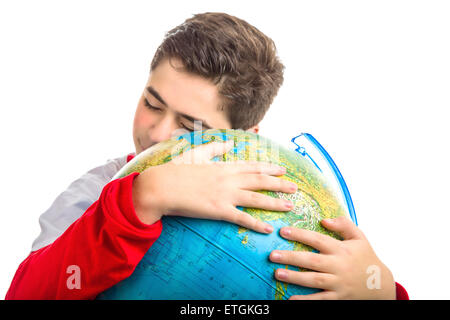 Ein kaukasischen jungen umarmt einen Globus enthüllt nur die Augen und Teil des Gesichts Stockfoto