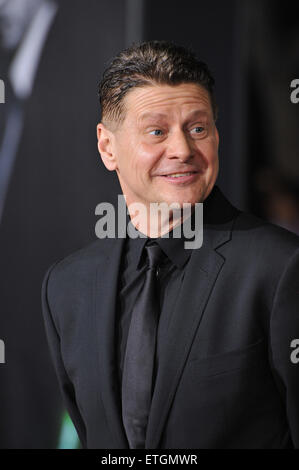 LOS ANGELES, CA - 20. Oktober 2011: Regisseur Andrew Niccol bei der Los Angeles Premiere von hs neuen Film "In Time" am Regency Village Theatre in Westwood. 20. Oktober 2011 Los Angeles, CA Stockfoto