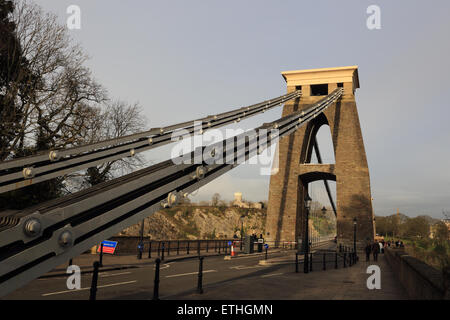 Einer der Türme der Clifton Suspension Bridge in Bristol, England, UK. Von Isambard Kingdom Brunel entworfen und öffnete im Jahre 1864 Stockfoto