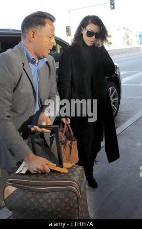 Kim Kardashian kommt am Los Angeles International Airport (LAX) Featuring: Kim Kardashian Where: Los Angeles, California, Vereinigte Staaten von Amerika bei: Kredit-24. Februar 2015: MONEY$HOT/WENN.com Stockfoto