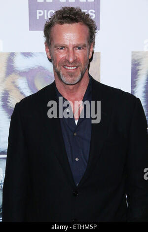 "Gib mir Obdach" Los Angeles Premiere mit: Steven Lyon wo: West Hollywood, Kalifornien, Vereinigte Staaten, wann: 25. Februar 2015 Credit: WENN.com Stockfoto