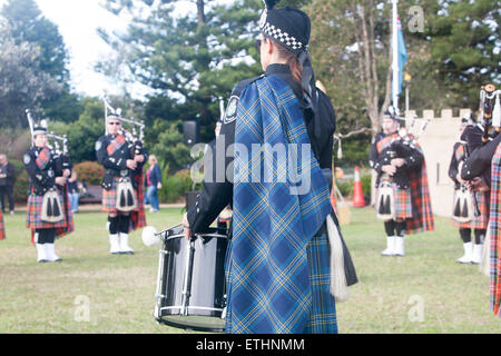 Sydney Avalon Beach military Tattoo mit Pfeifen und Trommeln Band australische Bundespolizei, Sydney, Australien Stockfoto