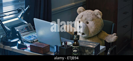 Ted-2 ist eine bevorstehende US-amerikanische Filmkomödie Regie: Seth MacFarlane. Es ist die Fortsetzung MacFarlanes 2012 Film Ted. Die Hauptrollen MacFarlane als Titelfigur, zusammen mit Mark Wahlberg und Amanda Seyfried.  Dieses Foto ist nur zu redaktionellen Zwecken und unterliegen dem Copyright von der Filmgesellschaft und/oder der Fotograf von dem Film oder der Firma zugeordnet und kann nur durch Veröffentlichungen im Zusammenhang mit der Förderung der oben genannten Film reproduziert werden. Eine obligatorische Gutschrift auf die Filmgesellschaft ist erforderlich. Der Fotograf sollte auch angerechnet werden, wenn bekannt. Stockfoto