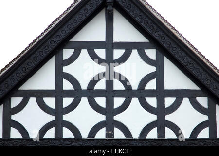 Dekorative Giebelseite des Tudor Haus in Chester, England Stockfoto