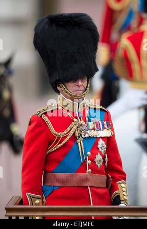 Prinz Philip, Duke of Edinburgh, besucht die traditionellen Trooping die Farbe Zeremonie der offizielle Geburtstag der Monarch, London, 13. Juni 2015 markiert. Foto: Patrick van Katwijk / POINT DE VUE, - kein Draht-SERVICE- Stockfoto