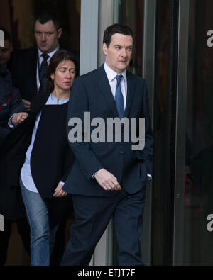 George Osbourne MP verlassen die BBC News Studios Featuring: George Osbourne MP wo: London, Vereinigtes Königreich bei: Kredit-4. März 2015: Mario Mitsis/WENN.com Stockfoto