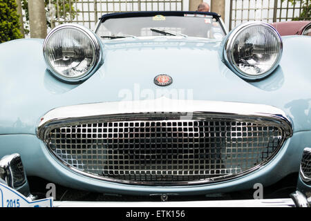 Blackpool, UK. 14. Juni 2015. Die 53. Manchester nach Blackpool-Rallye kommt im Stil im Stanley Park Blackpool, mit vielen schönen Oldtimer mit wunderbaren Grills und Kurven und Linien Credit: Gary Telford/Alamy live-Nachrichten. Stockfoto