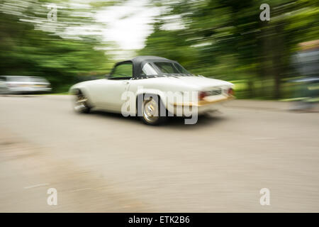 Blackpool, UK. 14. Juni 2015. Die 53. Manchester nach Blackpool-Rallye kommt im Stil im Stanley Park Blackpool, mit vielen schönen Oldtimer mit wunderbaren Grills und Kurven und Linien Credit: Gary Telford/Alamy live-Nachrichten. Stockfoto