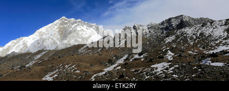 Gipfel des Nuptse Berg (7864 M), Everest base camp Trek, Sagarmatha Nationalpark, UNESCO-Weltkulturerbe, Solu-Khumbu Stockfoto