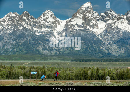 Blick auf die Grand Teton Berge und Gletscher von Gros Ventre Junction Wyoming. Stockfoto