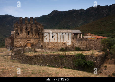 Kloster Sant Quirze de Colera (IX-XVII Jh.). Romanische. Rabós d'Empordà. Stockfoto