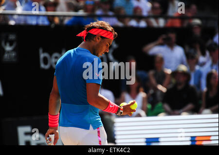 Stuttgart, Deutschland. 14. Juni 2015. Rafael Nadal beim Mercedes Cup Finale gegen Viktor Troicki in Stuttgart. Foto: Miroslav Dakov / Alamy Live News Stockfoto