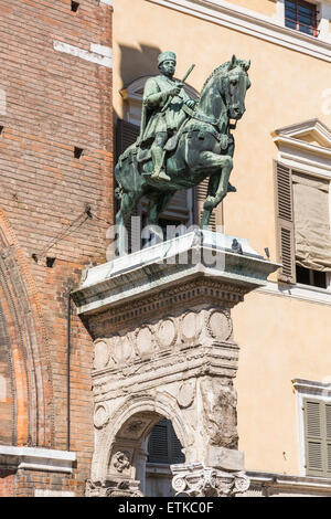 Statue von Niccolò III d ' Este, Rathaus, Ferrara, Italien Stockfoto