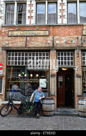 Außenansicht der Cambrinus-Bierbrasserie in Brügge, Belgien Stockfoto